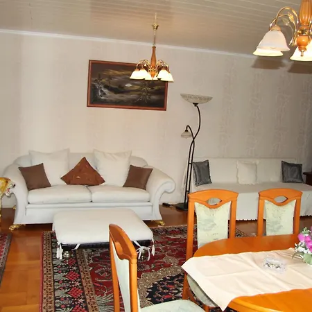 בית הארחה Gaestehaus Alexanna